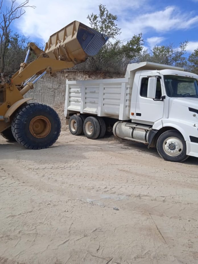04 Para Seguridad De La Ciudadanía, Continúa Servicios Públicos Con La Rehabilitación De Caminos En La Zona Rural De Los Cabos 02