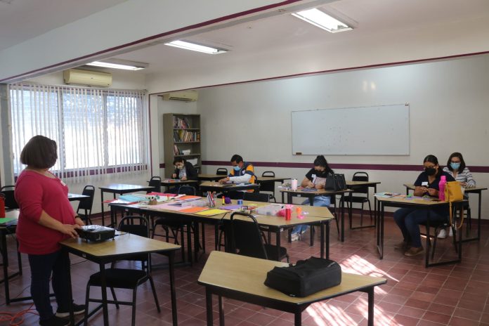 FOTO BOLETIN SEP TALLERES PARA EDUCADORAS