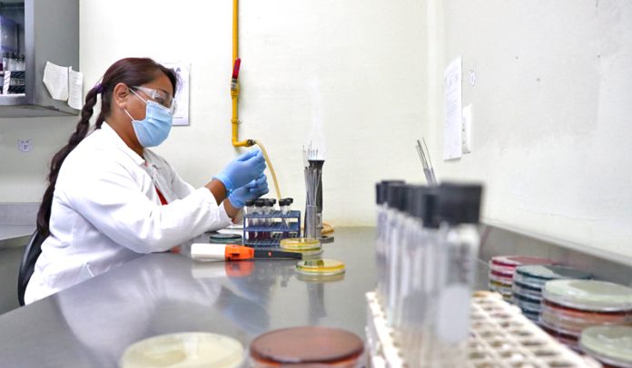 FOTO2 BOLETIN SSA LABORATORIO SALUD PUBLICA