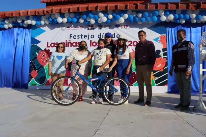 FOTO2 BOLETIN SEDIF 55 INICIA GIRA FESTEJOS NINEZ MULEGE
