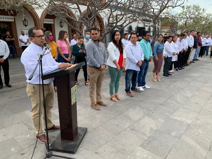 02 En Nombre Del XIV Ayuntamiento De Los Cabos Dedican Un Merecido Reconocimiento Al Esfuerzo Y Sacrificio De Todas Las Mamás2