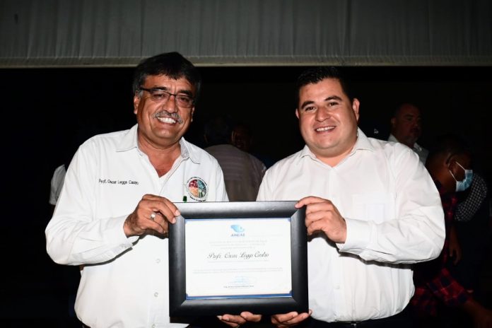 02 Reconoce ANEAS Al Presidente De Los Cabos Oscar Leggs Castro Por La Gestión En Proyectos Importantes En Materia De Agua Potable7