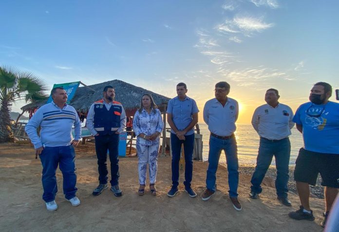 02 ‘’Cabo Pulmo Se Iluminará Al 100% Con La Colocación De Más Lámparas Solares’’ Alcalde Oscar Leggs Castro1