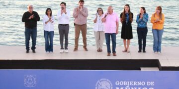El gobernador Víctor Manuel Castro Cosío, inauguró la segunda etapa del Campeonato Mundial de Voleibal de Playa 2023, el cual se estará desarrollando en la zona del malecón de La Paz del 16 al 19 de marzo y en donde participan representantes de 30 países.