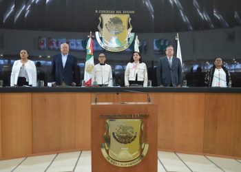 Conmemoran 49 Aniversario de la Constitución de BCS