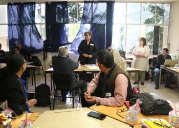 COMPARTEN EXPERIENCIAS EXITOSAS DE LA NEM DIRECTORES DEL SECTOR 5 DE PRIMARIAS DE LA PAZ