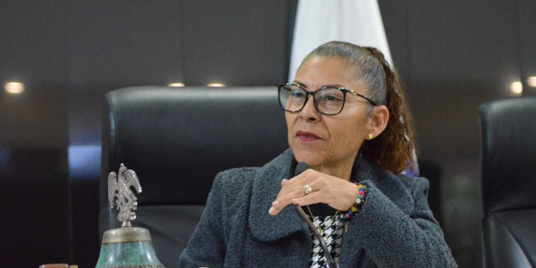 La  diputada María Guadalupe Moreno Higuera (Morena) propuso cambios en la Ley Orgánica del Poder Legislativo de BCS para incorporar secretarías técnicas para las comisiones parlamentarias, con los asesores que ya cuenta el congreso.