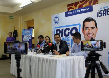 Sube de tono la precampaña por la alcaldía paceña.