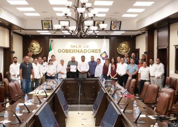 FIRMA GOBERNADOR DONACIÓN DE PROPIEDADES DE FONATUR AL ESTADO