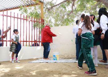 ENCABEZA GOBERNADOR VMCC PROGRAMA DE MEJORAMIENTO DE IMAGEN EN ESCUELAS PÚBLICAS