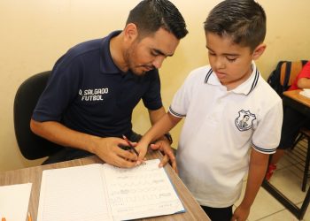 PARTICIPAN MÁS DE 2 MIL DOCENTES EN EL PROCESO DE ADMISIÓN A LA EDUCACIÓN BÁSICA 2024-2025