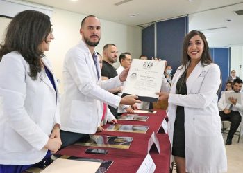 EGRESÓ HOSPITAL SALVATIERRA NUEVA GENERACIÓN DE MÉDICOS ESPECIALISTAS