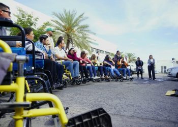 CAPACITAN A SERVIDORES PÚBLICOS PARA LA ATENCIÓN DE PERSONAS CON DISCAPACIDAD
