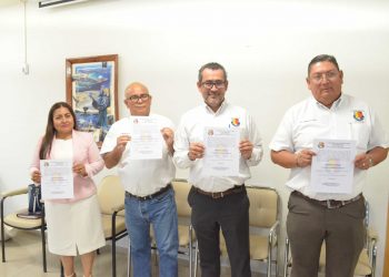 Entregan nombramientos de Asesores Jurídicos del Congreso de BCS