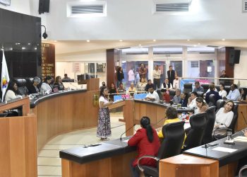 Llaman a no discriminar a los hablantes de lenguas indígenas