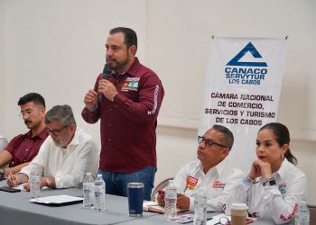 Hacer de Los Cabos un municipio ordenado y amigable con sus ciudadanos, compromiso de Christian Agúndez con el comercio organizado