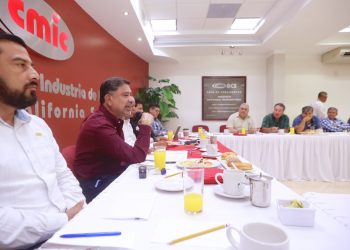 “Vamos a construir juntos”, ofrece Homero Davis en CMIC BCS