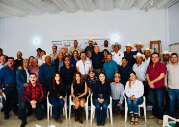 ASISTE GOBERNADOR A LA ASAMBLEA DE LA UNIÓN GANADERA REGIONAL DE BCS