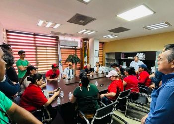 Auxilio y salvataje político ya tramitan algunos funcionarios y colaborades de Leggs. Preparan abandonar el barco.