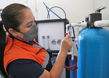    RECOMIENDA COEPRIS ADQUIRIR AGUA EMBOTELLADA EN PURIFICADORAS ESTABLECIDAS