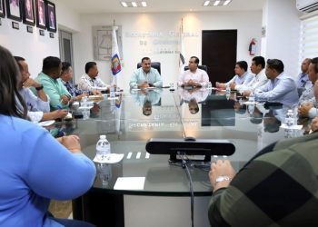 ACUERDAN GOBIERNO DEL ESTADO Y SINDICATO MESA DE TRABAJO CON AYUNTAMIENTOS