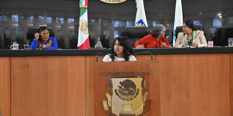 Para conocer los avances en infraestructura para la atención a la salud en el municipio de Mulegé, la diputada Hilcia Dayani González Márquez solicitó al Gobernador Víctor Castor Cossío y al representante del programa IMSS Bienestar en el estado, informen a la población porque hay mucha necesidad de médicos en la zona.