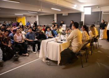 Participa Manuel Cota en el Foro Juvenil Universitario de la UDT