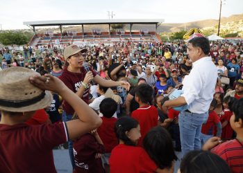Niñas y Niños tendrán beca universal en educación básica: Homero Davis
