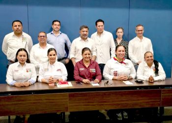 Vamos a impulsar el desarrollo tecnológico y reducir la brecha digital en BCS: Homero Davis