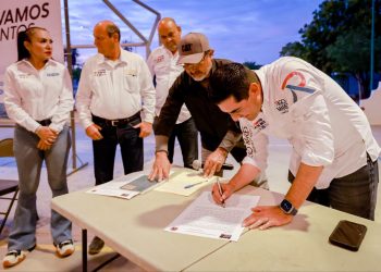 Firma Rigo Mares el pacto “Resolvamos Juntos por la comunidad rural”