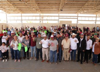 Con gran respuesta social vuelve Manuel Cota con gira en Comondú