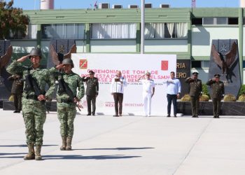 Otro revés del TEE a Oscar Leggs, ya anda como “el tío lolo”.