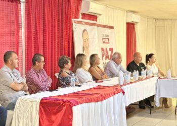 PAZ OCHOA SE REÚNE CON SECTOR EMPRESARIAL Y TURÍSTICO; COINCIDEN EN BUSCAR ACCIONES PARA MEJORAR LORETO