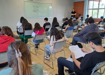 INGRESARÁN MÁS DE 13 MIL JÓVENES A BACHILLERATO EN BCS