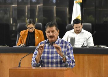 Mientras futuras autoridades preparan su arribo, BCS alista consejos de protección civil para la temporada de huracanes.