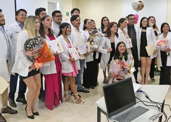 EGRESA HOSPITAL SALVATIERRA UNA NUEVA GENERACIÓN DE MÉDICOS INTERNOS DE PREGRADO