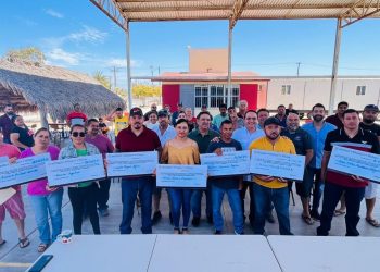    MEDIANTE ESTRATEGIA “ÉCHALE MONTÓN” SETUE ENTREGA MICROFINANCIAMIENTOS EN COMONDÚ