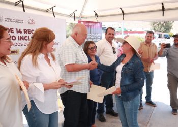 CON INVERSIÓN DE 10.4 MDP, ENTREGA GOBERNADOR VMCC  24 VIVIENDAS EN ISLA MAGDALENA Y PUERTO ALCATRAZ