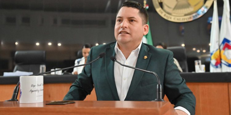 El diputado Erick Ivan Agundez Cervantes, afirmó que con un gobierno con principios de humanismo los y las sudcalifornianas saldrán de cualquier circunstancia, porque México hoy cuenta con un Sistema de Protección Civil es un ejemplo para todo Latinoamérica.