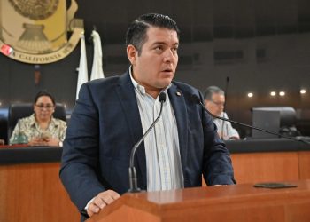 Proponen inscribir en el Muro de Honor el nombre de la diputada Constituyente María Luisa Salcedo Morales