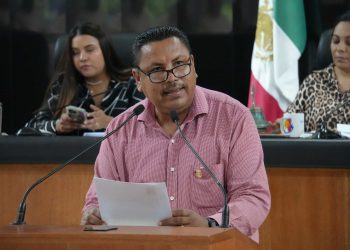 Reconocen desde el Congreso del Estado de BCS la ardua labor de las médicas y los médicos