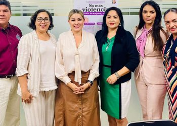 Acuerda diputada Karina Olivas agenda legislativa con Colegio de Abogados