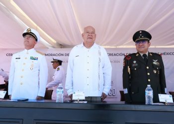 ASISTE VÍCTOR MANUEL CASTRO COSÍO A CEREMONIA DEL 203 ANIVERSARIO DE LA SECRETARÍA DE MARINA ARMADA DE MÉXICO