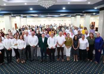 LLAMA GOBERNADOR VMCC A REDOBLAR ESFUERZOS EN LA CONSERVACIÓN DE LOS RECURSOS NATURALES DE BCS