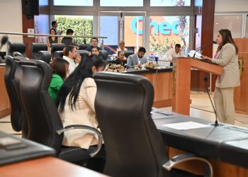 Proponen actualizar las disposiciones normativas del trabajo de las Comisiones Permanentes del Congreso