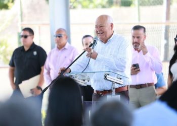 ENTREGA GOBIERNO DE BCS PERMISOS Y CONCESIONES A TRANSPORTISTAS DE LOS CABOS Y DOTAN DE APOYO A MUJERES Y PRODUCTORES