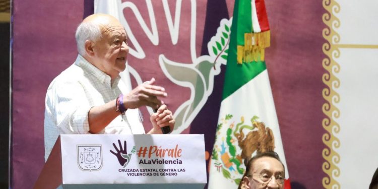 En el marco del relanzamiento de “Párale a la Violencia” en el municipio de Los Cabos, el ejecutivo estatal detalló que esta campaña se puso en marcha en enero de 2023, a través del programa “Tu Bienestar nos Une”, etapa crucial de fomento a la cultura de la denuncia, con la participación activa de autoridades y sociedad, para impulsar y transformar conciencias, con cero tolerancias hacia la violencia de género, con atención focalizada en entornos familiares.