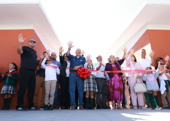 TRABAJAMOS PARA MEJORAR LA EDUCACIÓN EN BCS: GOBERNADOR VMCC