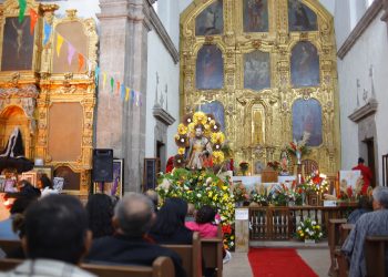 MILES DE ASISTENTES CANTAN MAÑANITAS AL SANTO PATRONO Y ABARROTAN FIESTAS “SAN JAVIER 2024” POR SEGUNDO DÍA.