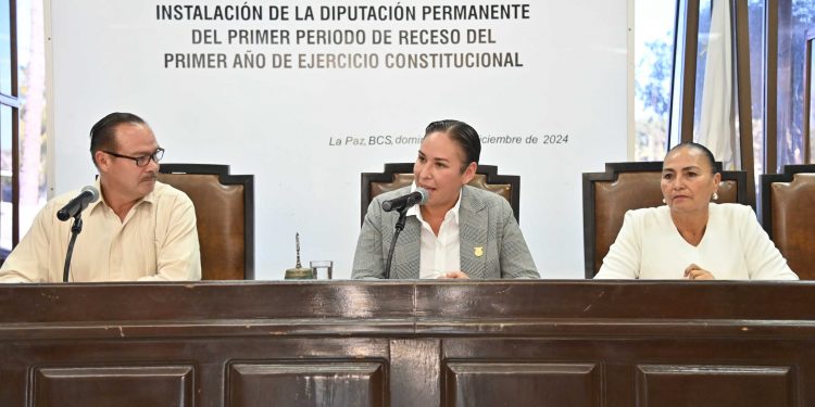 Las diputadas Arlene Moreno Maciel y Alondra Torres García (PT) resultaron electas como presidentas de las mesas directivas del segundo periodo ordinario de sesiones del Congreso de BCS (15 marzo  -30 de junio 2025) y de la Diputación Permanente (15 de marzo – 30 de junio 2025), respectivamente.